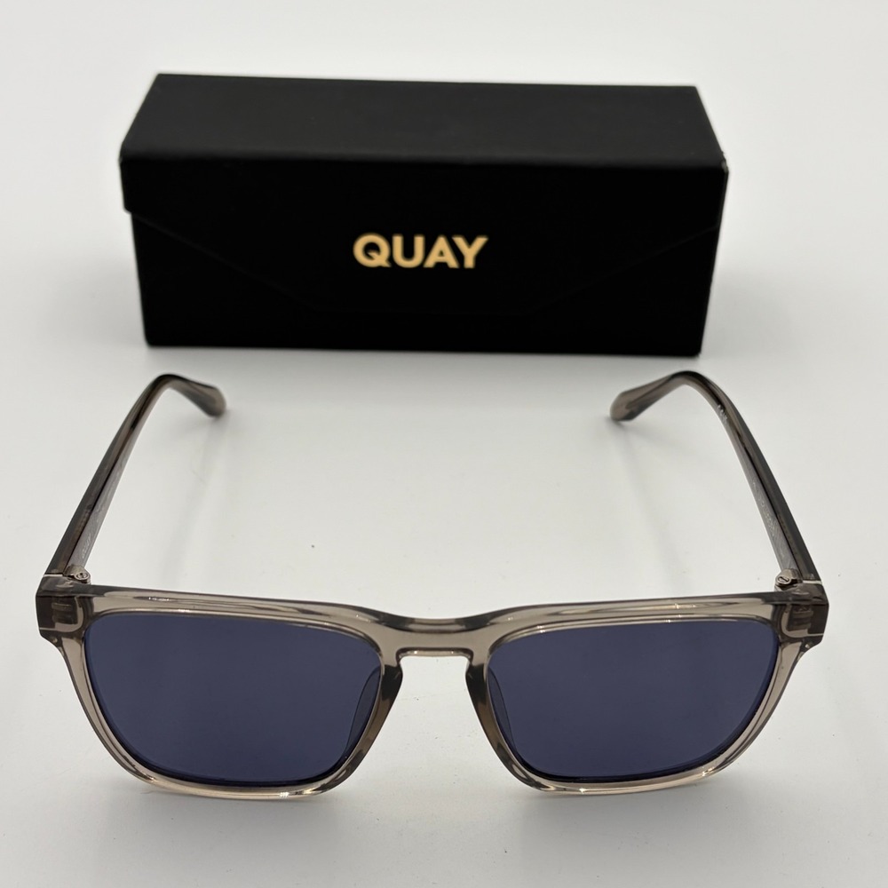 Quay Sunglasses Unplugged Black